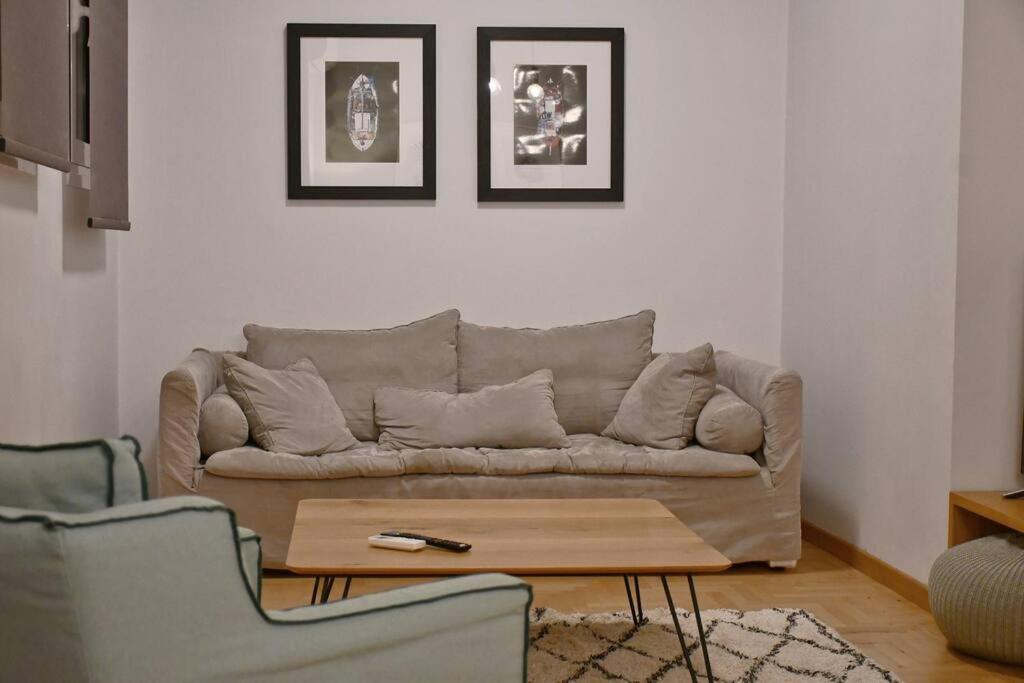Flat Near Acropolis Hill Apartment เอเธนส์ ภายนอก รูปภาพ