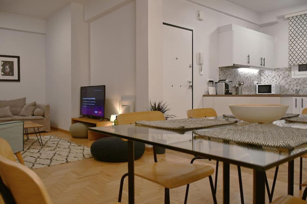 Flat Near Acropolis Hill Apartment เอเธนส์ ภายนอก รูปภาพ