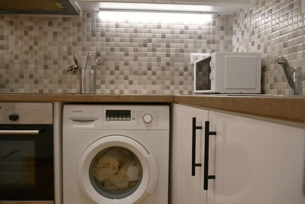 Flat Near Acropolis Hill Apartment เอเธนส์ ภายนอก รูปภาพ
