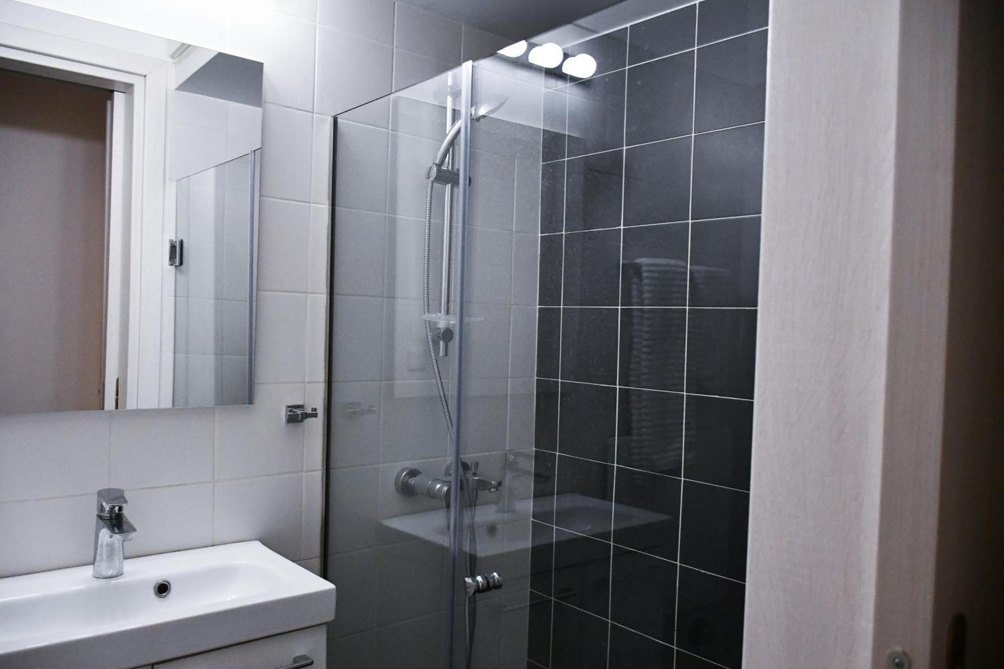 Flat Near Acropolis Hill Apartment เอเธนส์ ภายนอก รูปภาพ